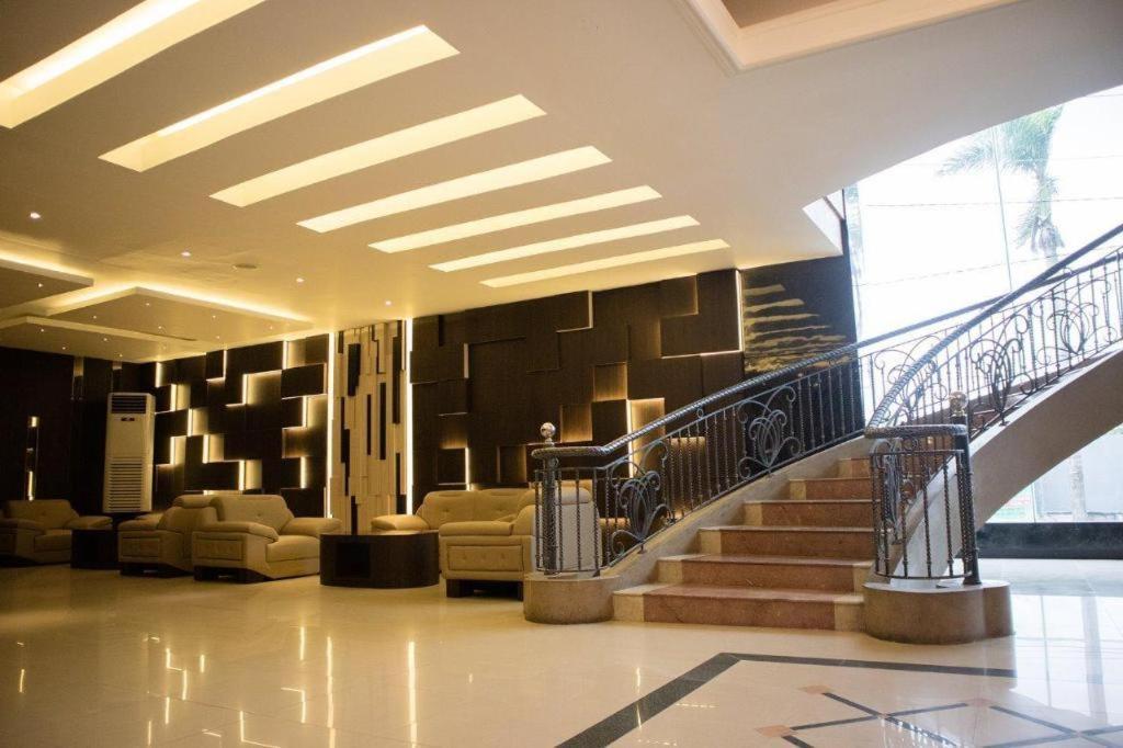 Karlita Hotel Tegal Kültér fotó